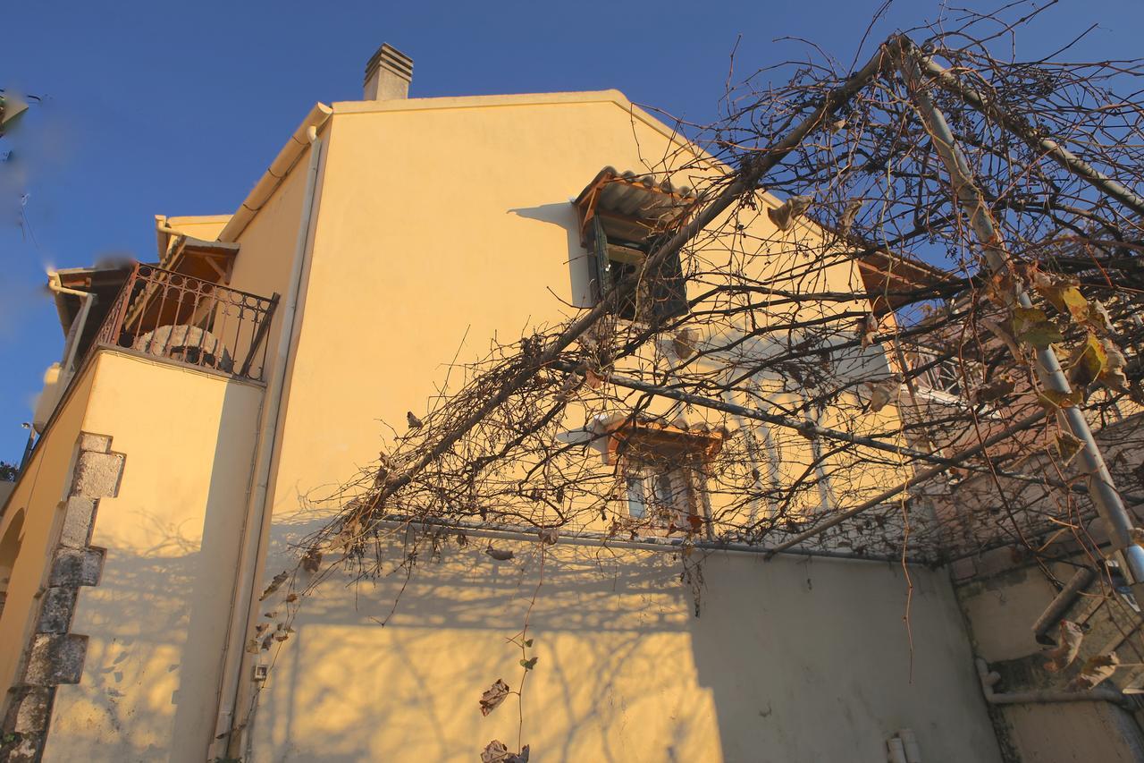 Casa di campagna Old Traditional House In Village